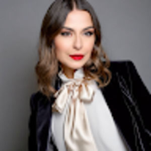 Meet your Posher, Yesenia